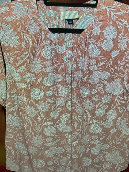 Universal Thread Tops - Universal Thread Pink Floral Button-Down Shirt